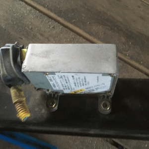 Рулевая колонка ISUZU Elf NHR69C +руль(airbag)+замок зажигания+переключатели