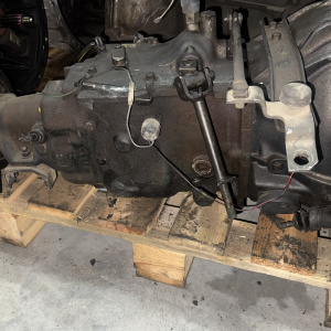МКПП Nissan TD25/TD27 Atlas/UD 2WD 5 ст., чугунная