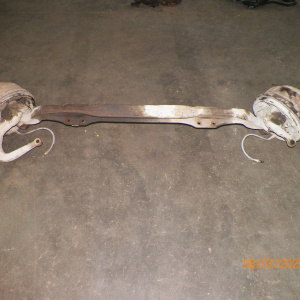 Балка ISUZU FORWARD FRR32 F DRAM 6шп. в сборе со ступицами , по центрам рессор 79 см