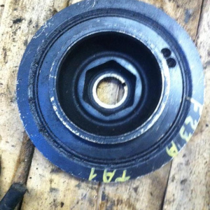 Шкив коленвала Honda F23A Avancier TA1 6+4 ручейка диаметр 180/107 мм. посадка 30 мм. 13810-PFV-003