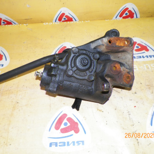 Рулевой редуктор ISUZU Elf NHR69C С тягой рулевой.