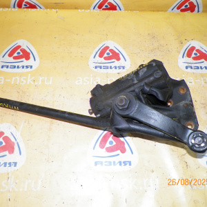 Рулевой редуктор ISUZU Elf NHR69C С тягой рулевой.