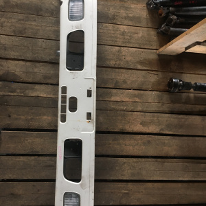 Бампер TOYOTA Dyna XZU306 с туманками F