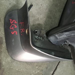 Брызговик SUBARU Forester SG5 перед, прав