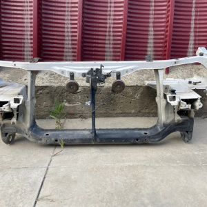 Рамка радиатора TOYOTA Caldina ST210/AT210 53201-21020