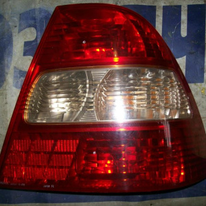 Стоп TOYOTA R Corolla NZE120 '2000-2002