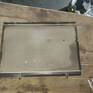 Радиатор охлаждения MITSUBISHI N84W/N94W Chariot Grandis 4G64 a/t