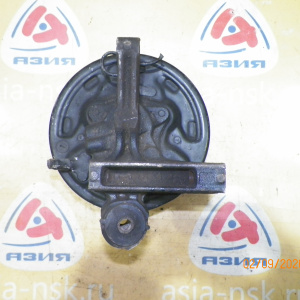Ступица Toyota SV30/CV30/SV40/CV40 Camry/Vista зад, прав 2WD Без ABS. Барабанные тормоза. В сборе с барабаном и колодками. 42304-20060.42410-32060.42410-320