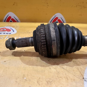 Привод HONDA GH1/GH3/GH2/GH4 HR-V D16A/D16W перед, прав ABS 44305-S2H-N50