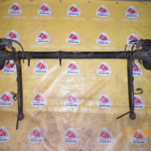 Балка Nissan A32 Cefiro ABS DISK. В сборе. R