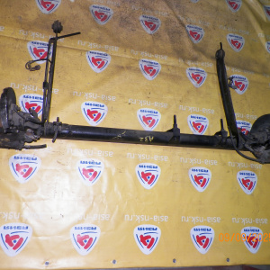 Балка Nissan A32 Cefiro ABS DISK. В сборе. R