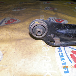 Балка Nissan A32 Cefiro ABS DISK. В сборе. R