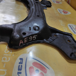 Балка Toyota AE95 Corolla/Sprinter Carib 4AF/4AFE/4AFHE F 4WD Поперечная под ДВС 51201-12290