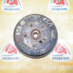 Ступица TOYOTA SXA10/SXA11 Rav4 зад, лев 4WD ABS. Барабанные тормоза. Без продольного рычага. В сборе с барабаном и колодками. 42301-42010.42431-42011