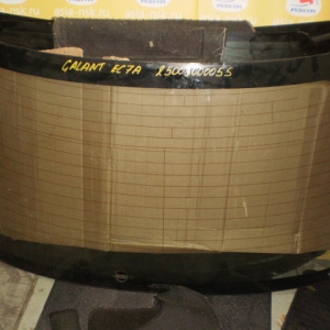 Стекло заднее MITSUBISHI Galant EA1A (с отверстием)