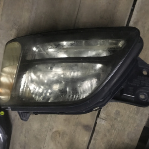 Фара SUBARU лев Legacy BH5 ксенон