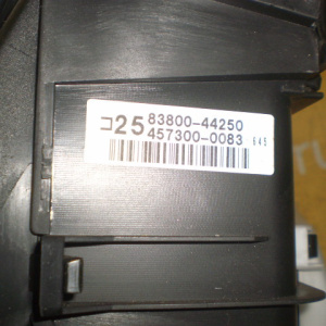 Панель приборов TOYOTA Nadia SXN10 83800-44250