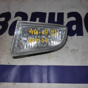 Туманка Toyota L Estima/Nadia