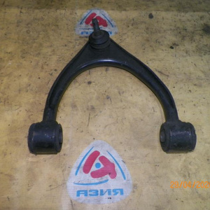 Рычаг TOYOTA GX110/GX115/JCG10/JZS170/SXE10 перед, прав в