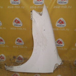 Крыло Mazda MPV LWEW '1999-2003 перед, лев L08152211F