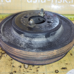 Шкив коленвала Mitsubishi 4G15 Libero CD2V '01.1992-02.2002 1+4 ручейка MD148438 + MD180554