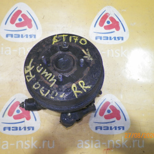 Ступица Toyota AT170/AT171/CT170/ST170/ST171 Carina/Corona зад, прав 2WD Без ABS. 4шпильки.Барабанные тормоза.В сборе с барабаном и колодками. 42304-32020.4