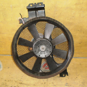 Диффузор радиатора NISSAN R20 конд