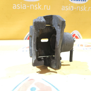 Суппорт TOYOTA NCP81/NCP85 Sienta перед, прав V25 4773052160