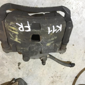 Суппорт NISSAN K11/Z10 перед, прав большой