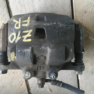 Суппорт NISSAN K11/Z10 перед, прав большой