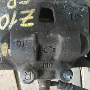 Суппорт NISSAN K11/Z10 перед, прав большой