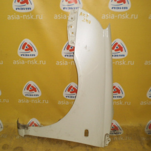 Крыло TOYOTA Premio ZZT240 перед, лев