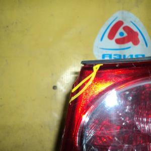 Стоп TOYOTA R Nadia SXN10 дефект