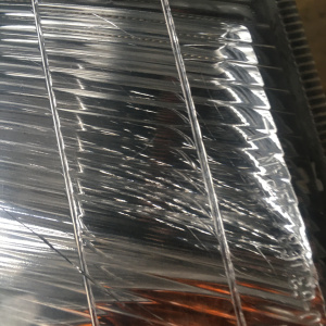 Габарит NISSAN L Primera P11 '1997- дефект стекла