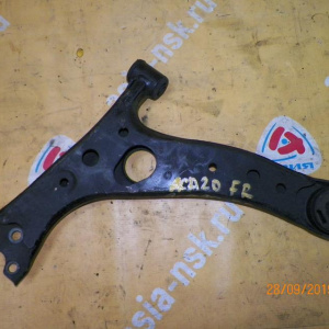 Рычаг TOYOTA ZCA25/ACA21/ACA22/ACA23/ACA26/ACA28/CLA20/CLA21/ZCA26 Rav4 перед, прав