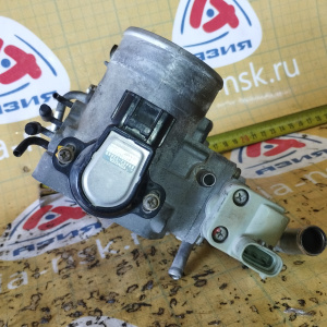 Заслонка дроссельная Toyota 3RZ Granvia RCH11 22270-75030 / 22210-75180 ТРАМБЛЕРНАЯ ( 22270-75030 датчик х/х )