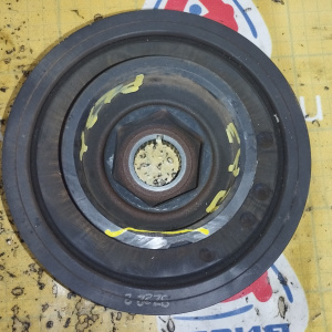 Шкив коленвала Honda F23A Odyssey RA3 6+4 ручейка диаметр 180/107 мм. ДЕФЕКТ СКОЛ 13810-PEA-007