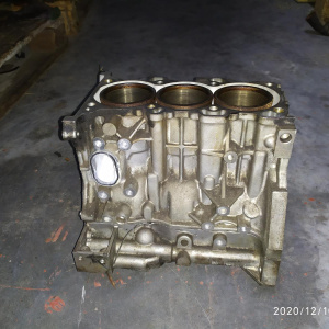 Двигатель SUZUKI K6A-3312992 Блок голый Alto HA24V