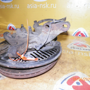 Ступица Toyota TCR10/TCR11/CXR10/CXR11 Estima/Estima Emina/Estima Lucida/Previa перед, лев 2WD ABS. В сборе. Суппорт(22-15) 43502-28040. 43212-28030