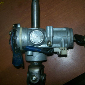 Замок зажигания TOYOTA CR30