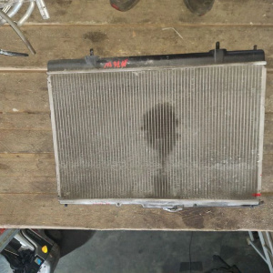 Радиатор охлаждения MITSUBISHI H76W Pajero IO 4G93 a/t