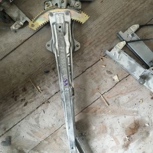 Стеклоподъемник NISSAN Presage U31 зад, лев