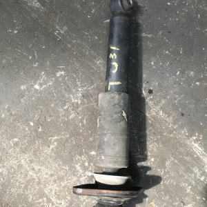 Амортизатор NISSAN U31 R 2WD