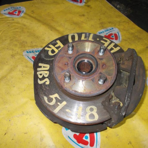 Ступица Toyota AE100/AE101/AE110/EE100/EE101/EE110/EE111/AE104/AE114 Corolla/Sprinter перед, прав 2WD/4WD Суппорт- (51-18). ABS.В сборе. Диаметр диска- 238 мм