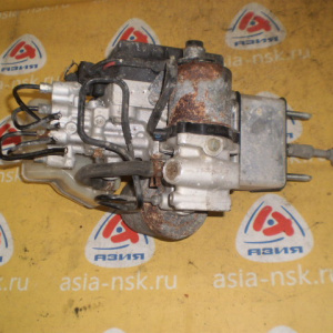 Главный тормозной цилиндр Infiniti Z62 QX56 VK56VD '2010-2014