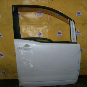 Дверь боковая NISSAN Serena C25 перед, прав