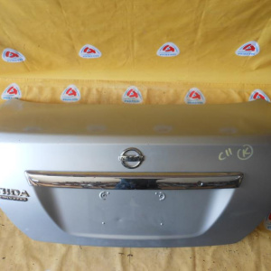 Крышка багажника NISSAN Tiida Latio C11