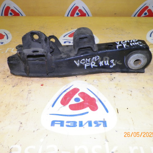 Рычаг Toyota LH100/LH102/LH113/LH125/LH140/LH182/RZH100/VCH10/RCH11/KCH10/KCH40/RCH41 Regius Ace/Granvia/Hiace Regius перед, прав н 2WD