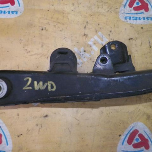 Рычаг Toyota LH100/LH102/LH113/LH125/LH140/LH182/RZH100/VCH10/RCH11/KCH10/KCH40/RCH41 Regius Ace/Granvia/Hiace Regius перед, прав н 2WD