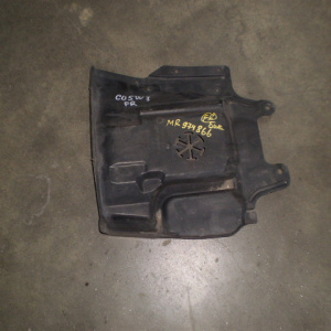 Защита бампера MITSUBISHI CU4W Airtrek перед, прав Бок. MR974866